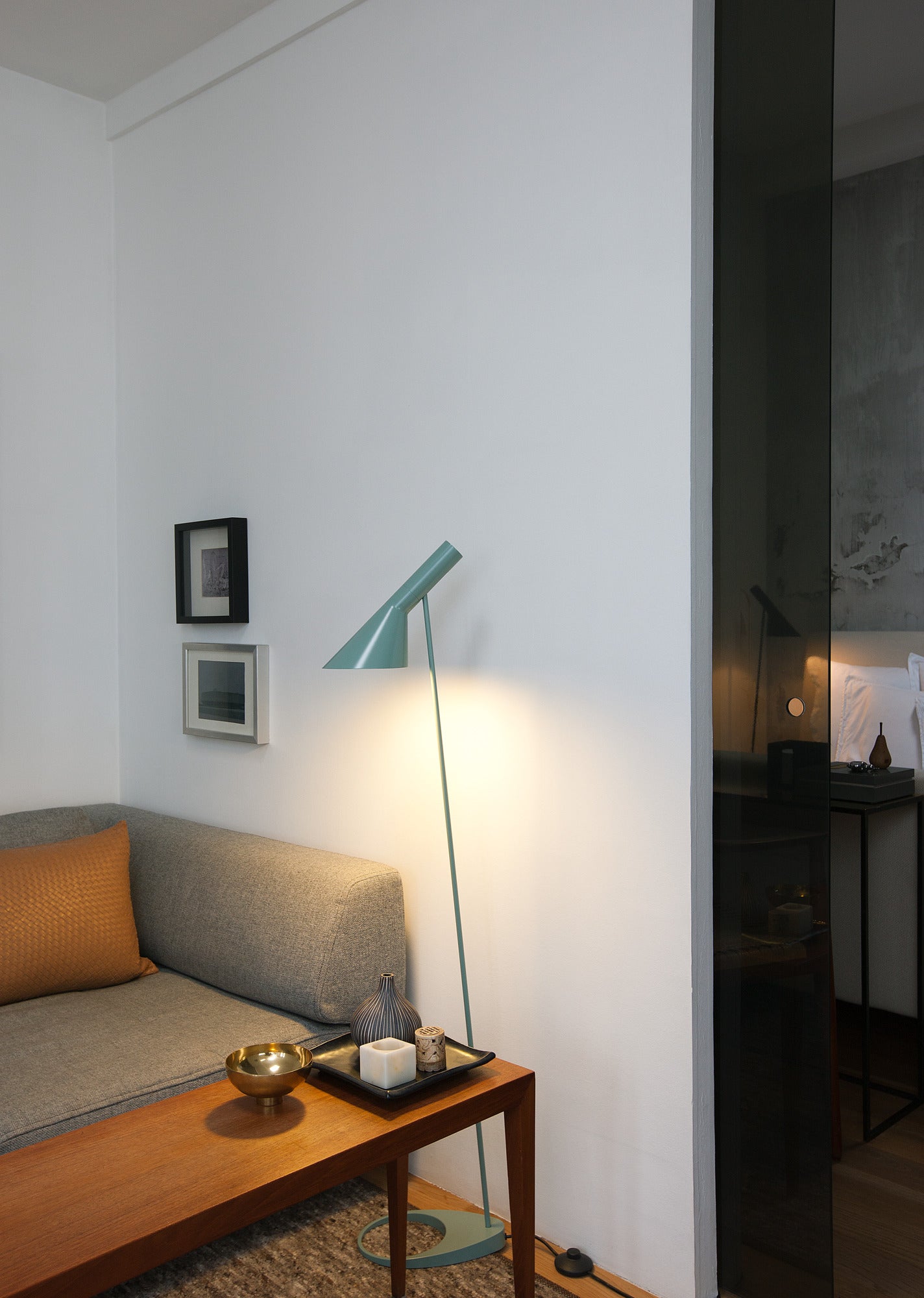 Louis Poulsen - AJ Gulvlampe - Pale Petroleum