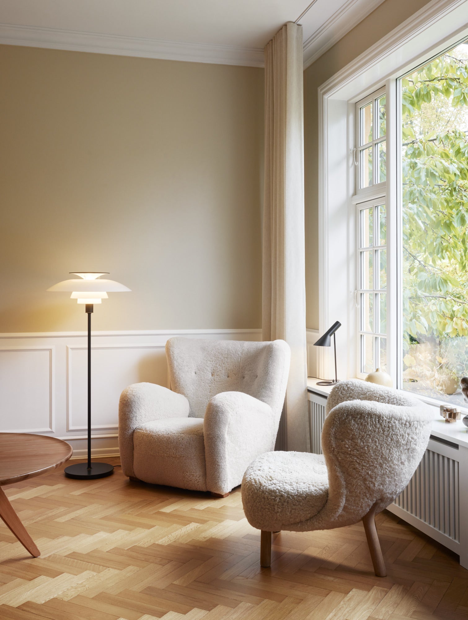 Louis Poulsen - PH 80 Gulvlampe - Hvid Opal Akryl/Sort