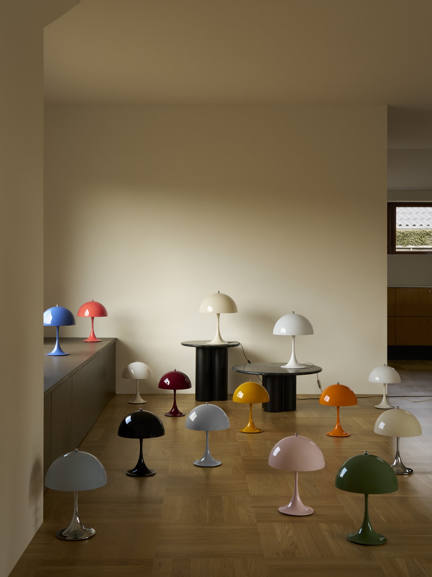 Louis Poulsen Panthella 250 Portable bordlampe - Chrome Opal Blue Grey