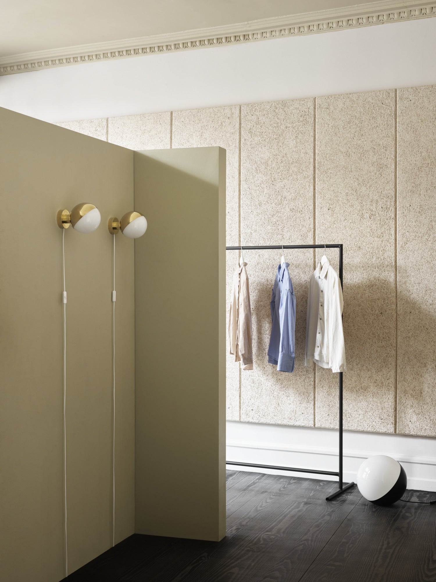 Louis Poulsen VL Studio Væg Messing Ø 150