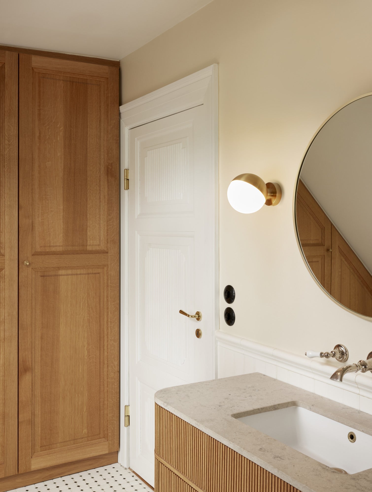 Louis Poulsen VL Studio Væg Messing Ø 150